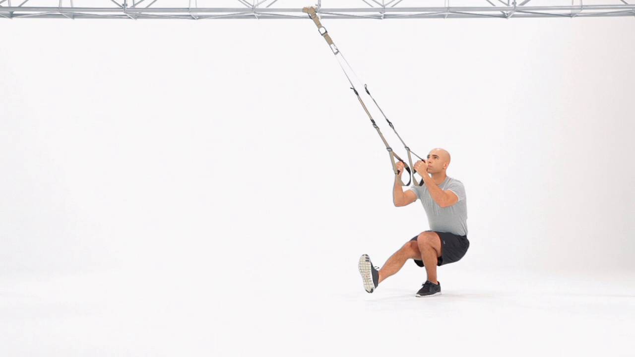 The TRX Crossing Balance Lunge