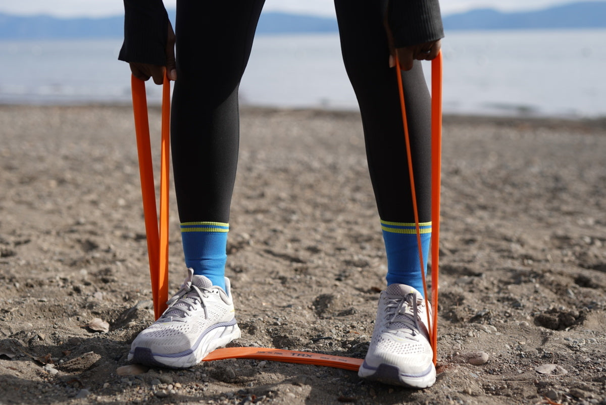 How to Deadlift With a Resistance Band