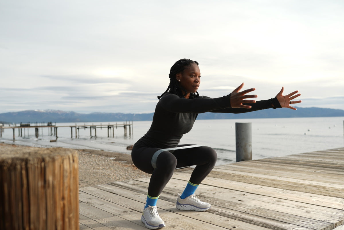 squats using resistance bands