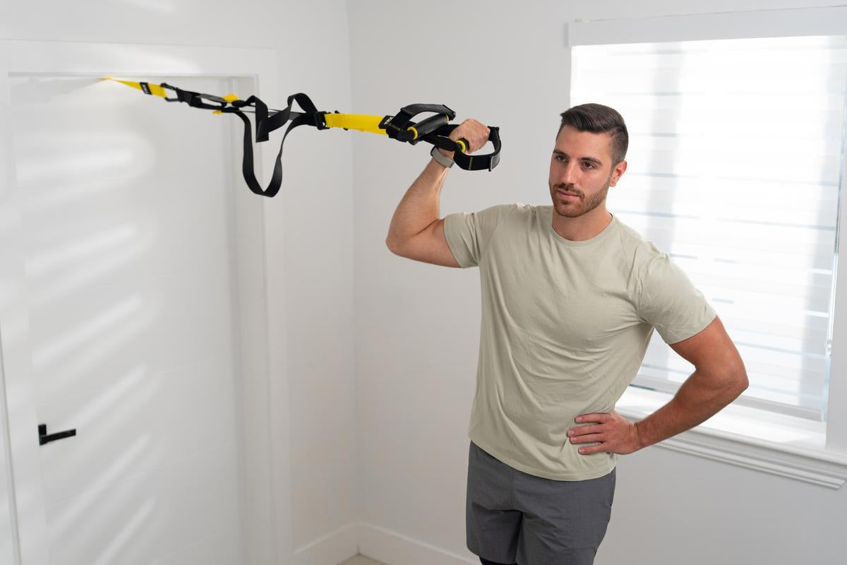 trainer doing bodyweight workout plan